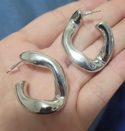 Brinco Noir Prateado