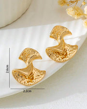 Brinco Curve Dourado