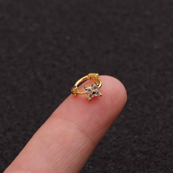 Piercing Star Dourado (1 unidade)